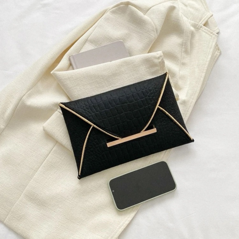 Clutch flap purse - Picture 3 of 7